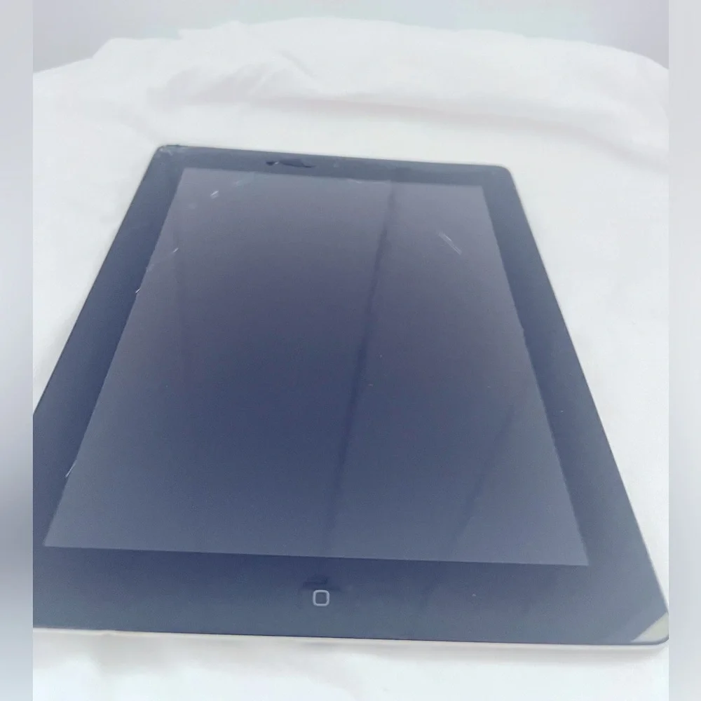 iPad 4th Generation 32GB Wi-Fi
